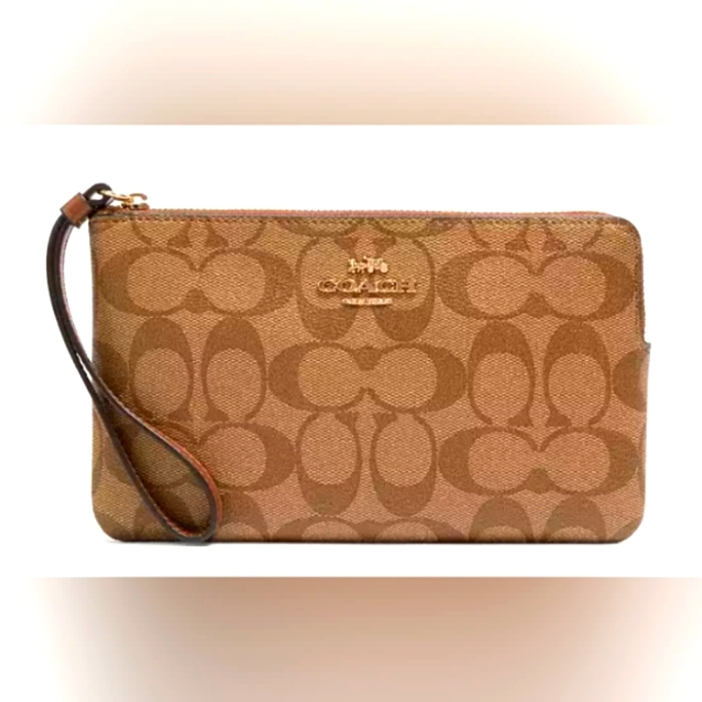 NWOT COACH WRISTLET